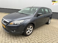 Ford Focus Wagon - 1.6 Comfort