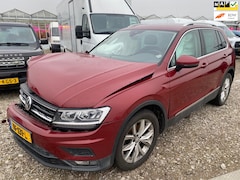Volkswagen Tiguan - 2018 * 1.4 TSI * 123.D KM * VOOR KOP SCHADE