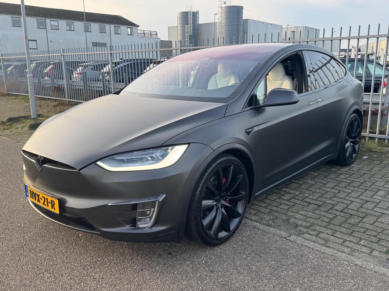 Tesla Model X - Performance Ludicrous 680PK 22inch Carbon ZEER MOOI!! - AutoWereld.nl