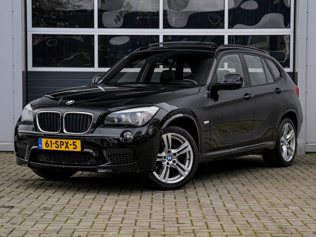 BMW X1 - SDrive18i M-sport | Panoramadak | Leder | Xenon | Navi | Harman&Kardon | Stoelverwarming | - AutoWereld.nl