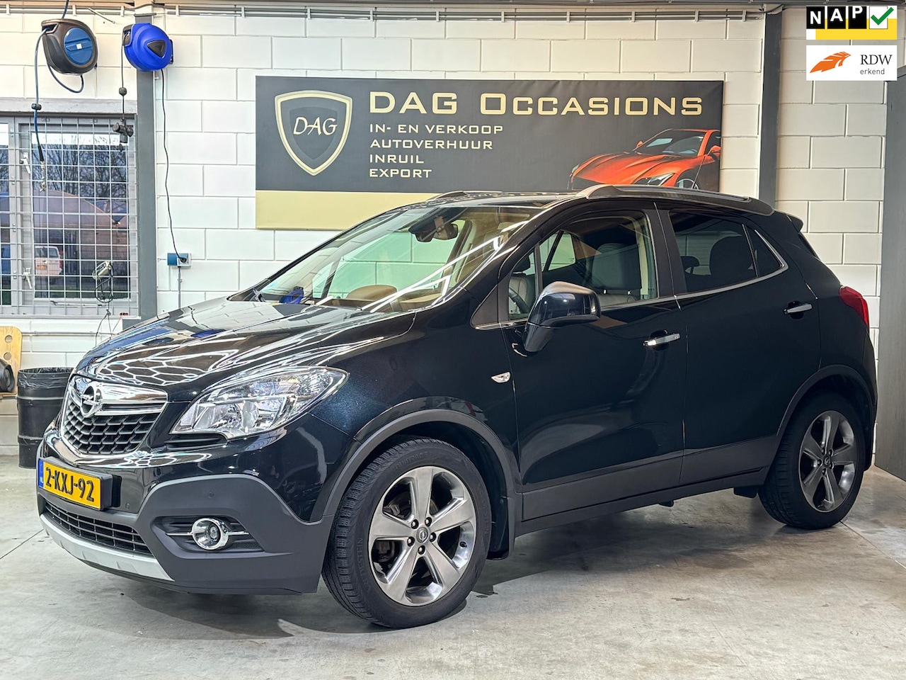 Opel Mokka - 1.6 Cosmo LEER|STOELVW|SCHUIFDAK|NAVI|CRUISE - AutoWereld.nl