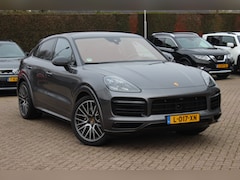 Porsche Cayenne Coupé - 3.0 E-Hybrid / Panoramadak / 360Camera / Head-up / Achterasbesturing / Luchtvering / 22''