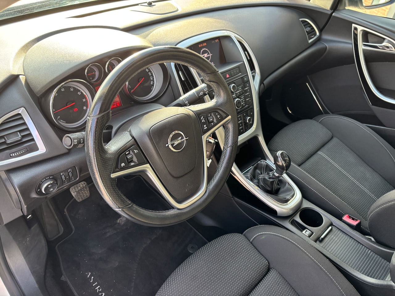 Opel Astra - 1.4 Turbo Sport | Org-NL auto. Navi. Clima. etc.