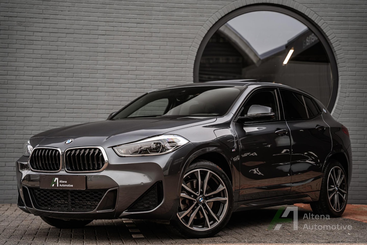 BMW X2 - xDrive25e Executive M-sport, BTW, camera, comfort acces, pano-dak - AutoWereld.nl