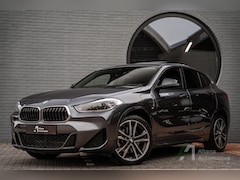 BMW X2 - xDrive25e Executive M-sport, BTW, camera, comfort acces, pano-dak