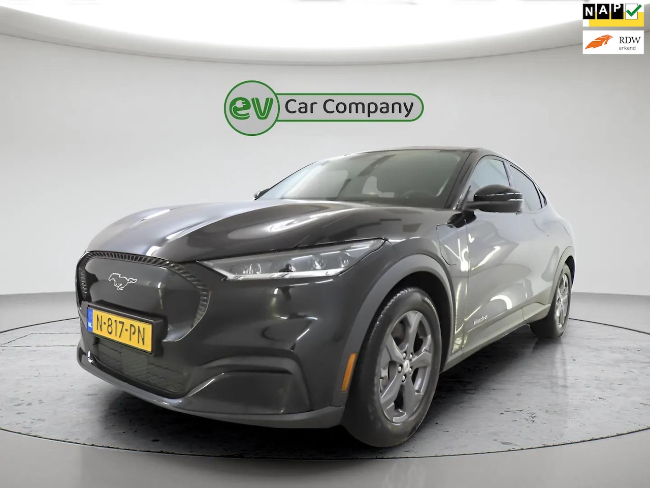 Ford Mustang Mach-E - RWD 75 kWh | SOH 95% | Camera | Stoelverwarming | CarPlay | 1e Eigenaar | Incl. BTW - AutoWereld.nl