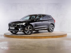 Volvo XC60 - B4 Ultimate Bright | Adaptieve cruise | Panorama dak | Zwenkbare trekhaak | Head-up | Blis