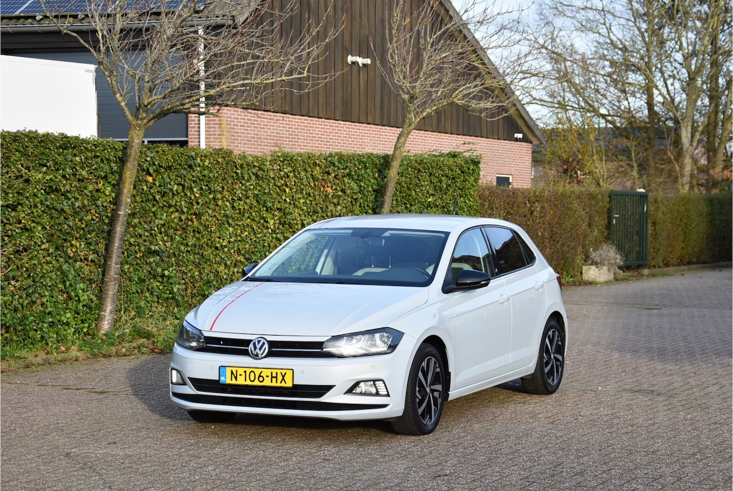 Volkswagen Polo - 1.0 MPI Beats Topstaat! Carplay ECC stoelverw. garantie - AutoWereld.nl