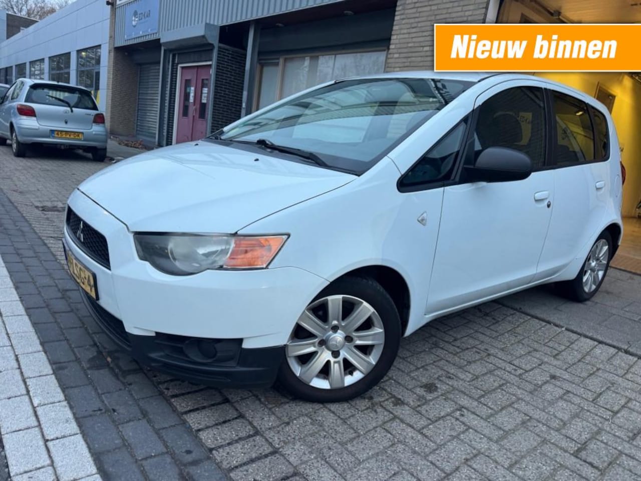 Mitsubishi Colt - 1.1 Edition One 5DRS AIRCO LMV RIJDT GOED NAP APK - AutoWereld.nl