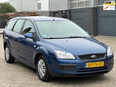 Ford Focus Wagon - 1.6-16V Trend AIRCO NAVI CRUISE APK NAP