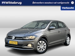 Volkswagen Polo - 1.0 TSI Comfortline / Navigatie / Parkeersensoren V+A / Trekhaak / Airco / P4
