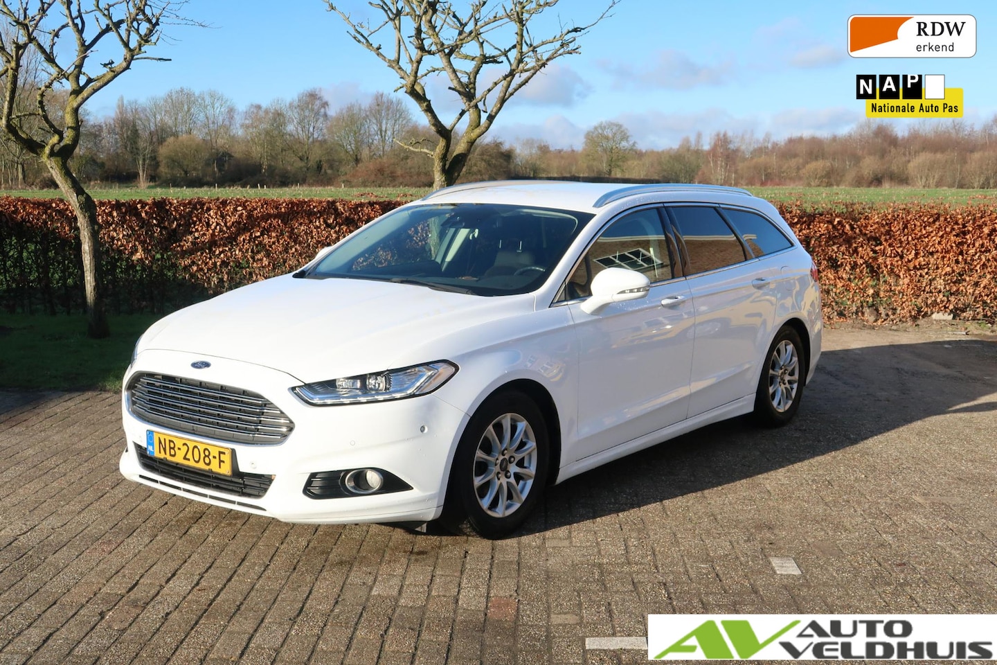 Ford Mondeo Wagon - 1.5 TDCi Titanium Lease Edition 1.5 TDCi Titanium Lease Edition - AutoWereld.nl