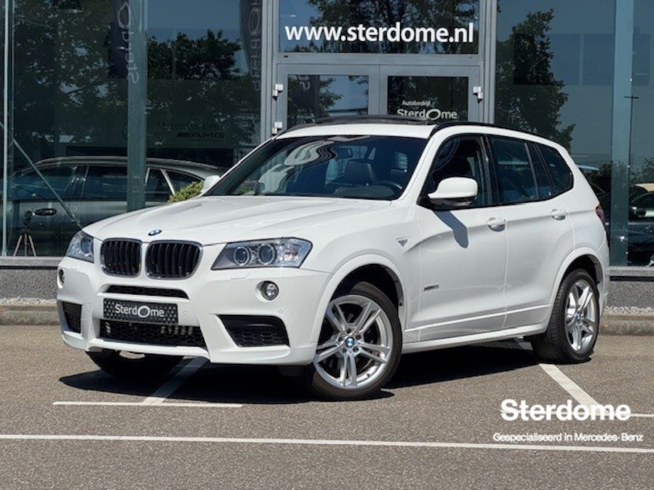 BMW X3 - xDrive20i High Executive l M line Sportpakket l Panoramadak l Leder l LED l Elekt. bedienb - AutoWereld.nl
