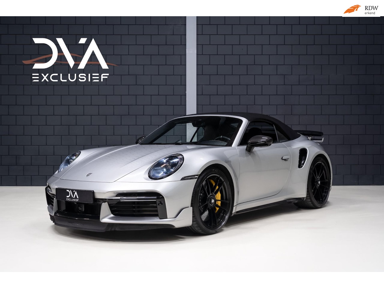 Porsche 911 Cabrio - 992 Turbo S Akra/Aero/Lift/PPF - AutoWereld.nl