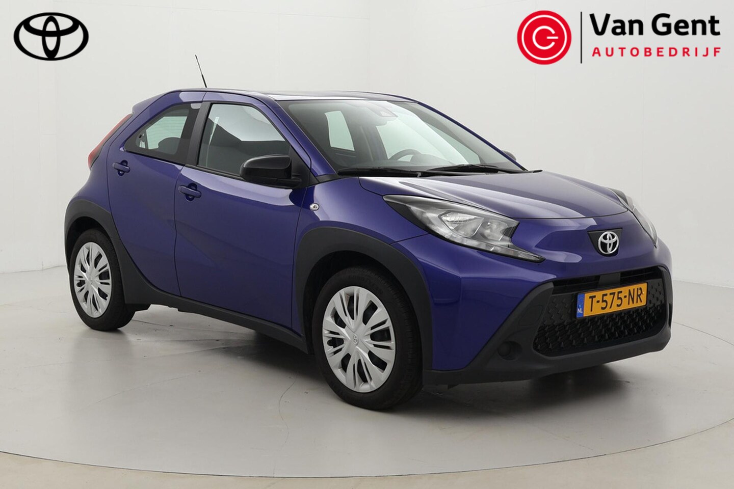 Toyota Aygo X - 1.0 VVT-i MT Play | Apple Carplay / Android Auto | Adaptive Cruise | Airco | Camera | Rijs - AutoWereld.nl