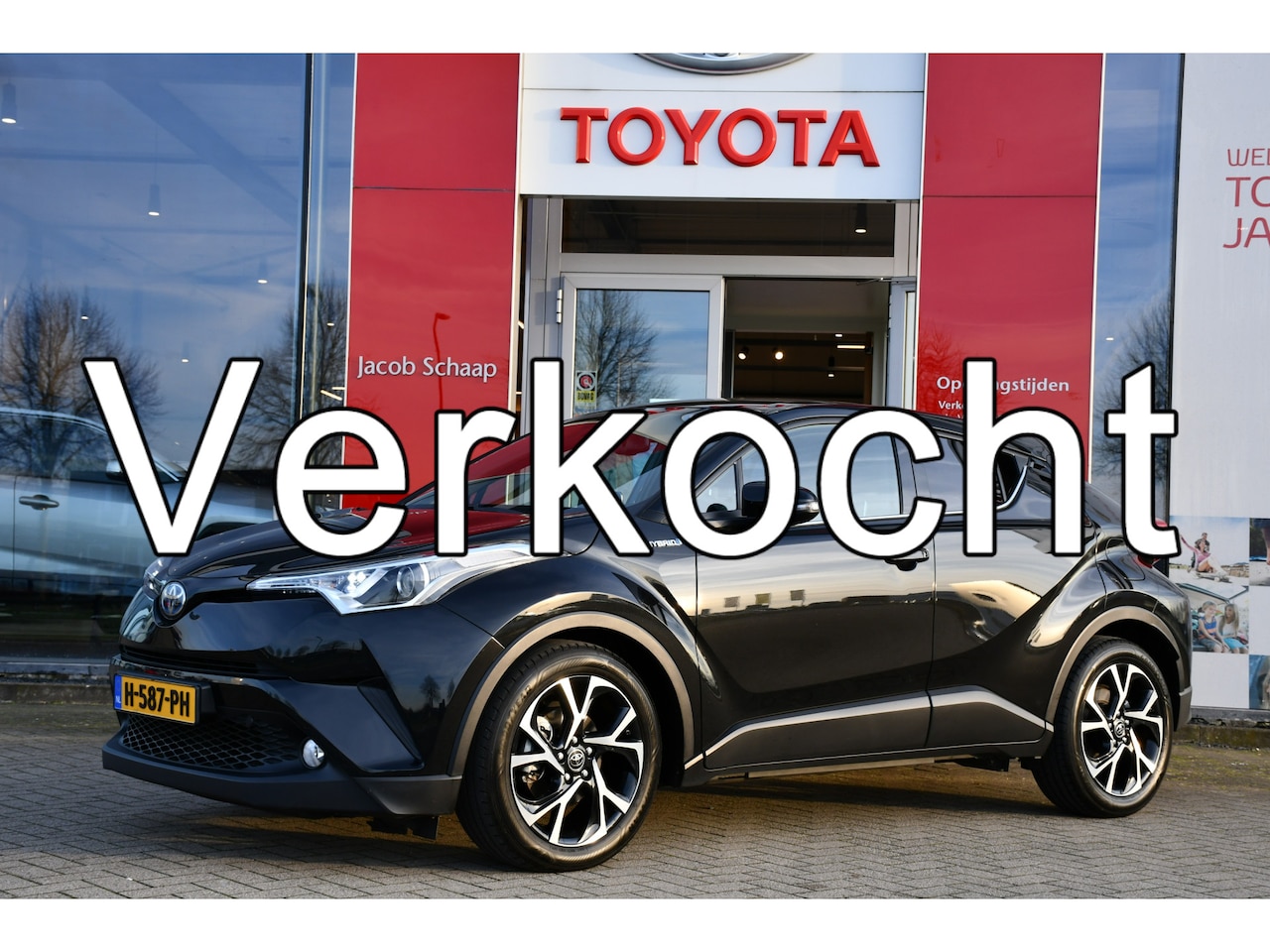 Toyota C-HR - 1.8 Hybrid Dynamic Automaat 122pk | Trekhaak | Navigatie | Dealer-onderhouden | NL-auto | - AutoWereld.nl
