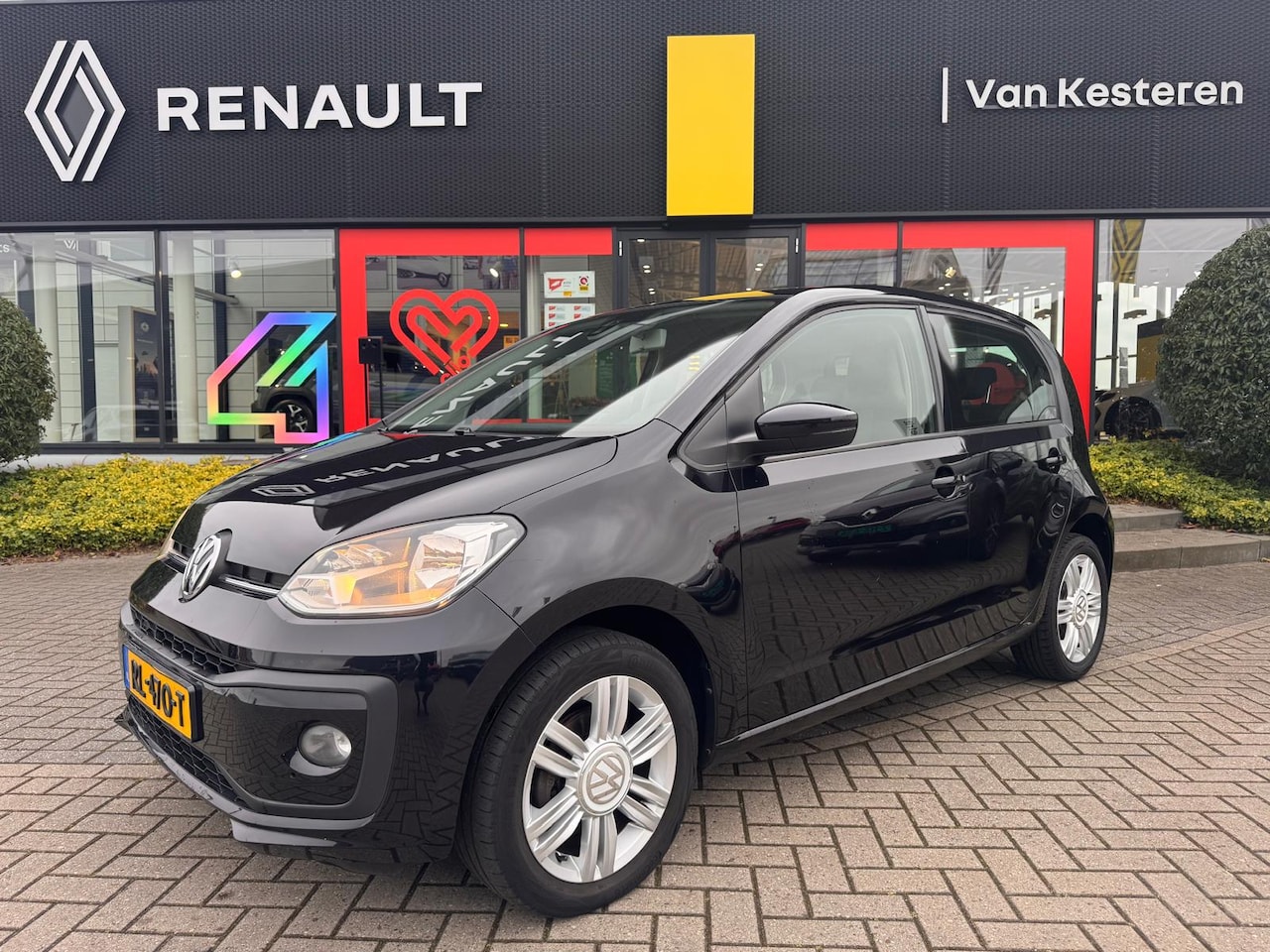 Volkswagen Up! - 1.0 60PK 5D High up!/ Airco/ Cruis/ Pakeersensoren/ LMV/ BTW auto - AutoWereld.nl