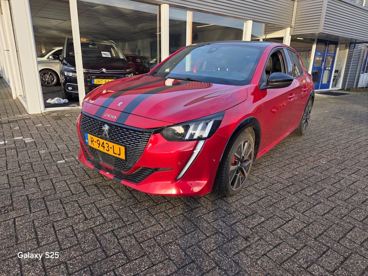 Peugeot 208 - 1.2 PureTech GT-Line 1.2 PureTech GT line - AutoWereld.nl