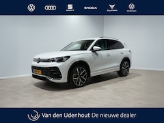 Volkswagen Tiguan - 1.5 eHybrid 204pk R-Line Edition Panorama Navigatie Stoel/Stuurverwarming 360 Camera Carpl