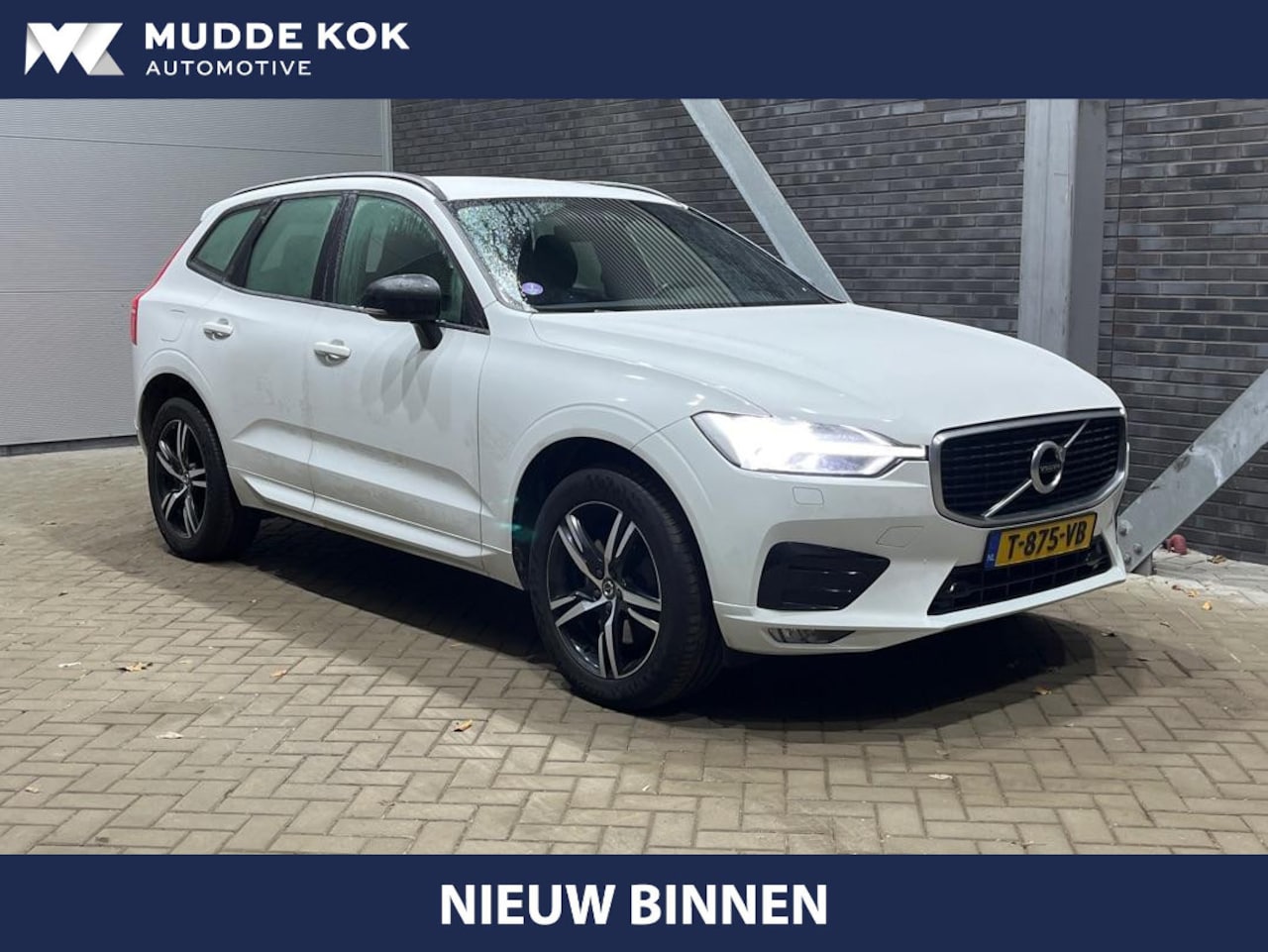 Volvo XC60 - T4 R-Design | BLIS | Stoelverwarming | Camera | 19 Inch | Apple Carplay | Voorruitverwarmi - AutoWereld.nl