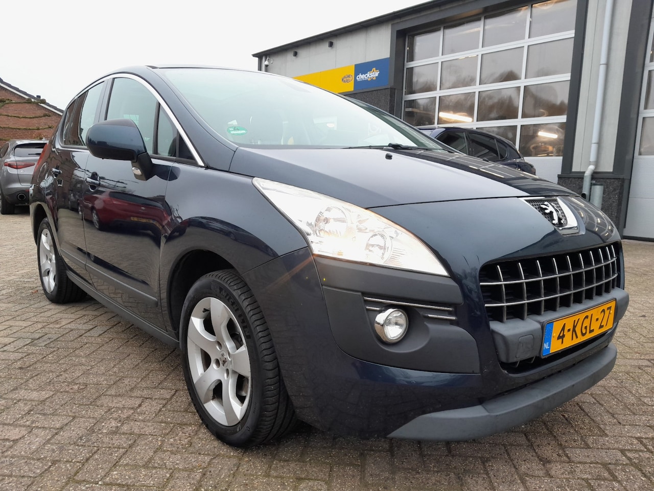 Peugeot 3008 - 1.6 THP Active - Automaat - Navigatie - AutoWereld.nl