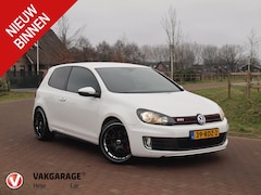 Volkswagen Golf - 2.0 GTI | Camera | Dynaudio | DSG | Cruise Control | NL-Auto |
