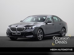 BMW i5 - eDrive40 84 kWh | M Sportpakket | Achteruitrijcamera | Harman-Kardon sound system | Trekha