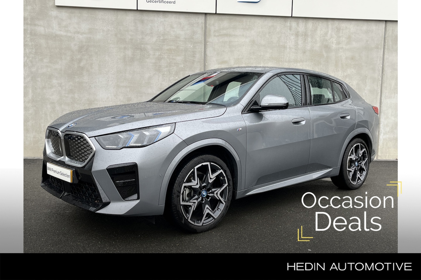 BMW iX2 - xDrive30 67 kWh | BMW Head-Up Display | Driving Assistant | Harman-Kardon Sound System | M - AutoWereld.nl