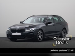BMW 5-serie Touring - 530e xDrive Business Edition Plus | Head up | Panoramadak | Comfortstoelen | Stuurverwarmi