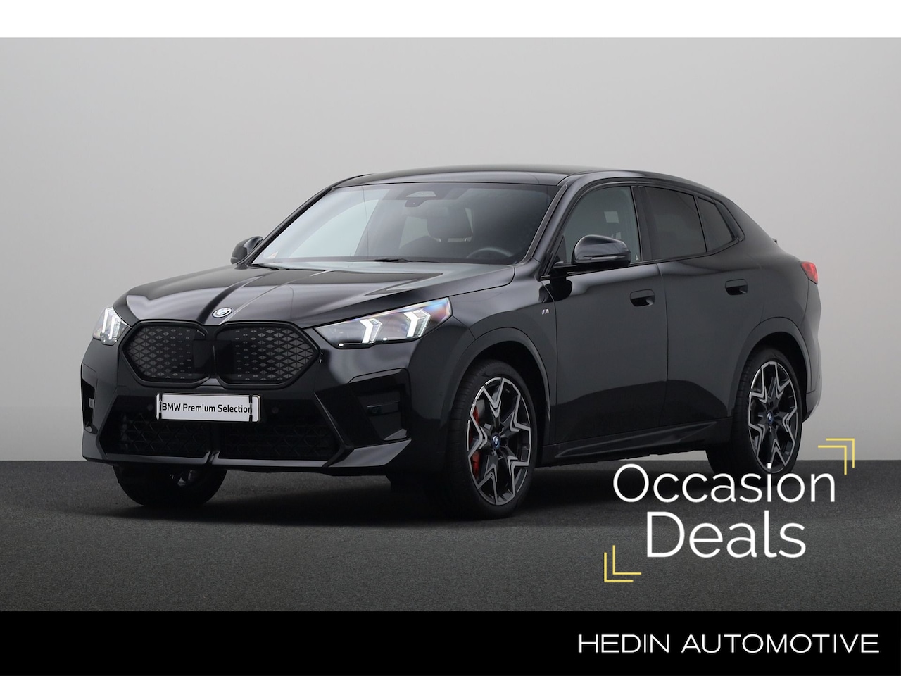 BMW iX2 - xDrive30 67 kWh | M-sport Shadow Line | Achteruitrijcamera | Comfort Access | Stuur-/ Stoe - AutoWereld.nl