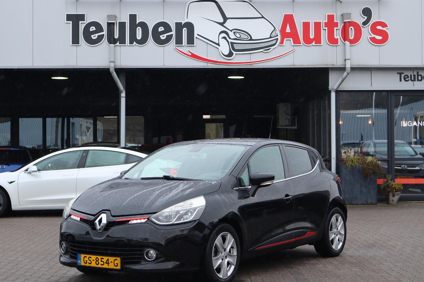 Renault Clio - 1.5 dCi ECO Dynamique Panoramadak, Cruise control, Climate control, Trekhaak - AutoWereld.nl