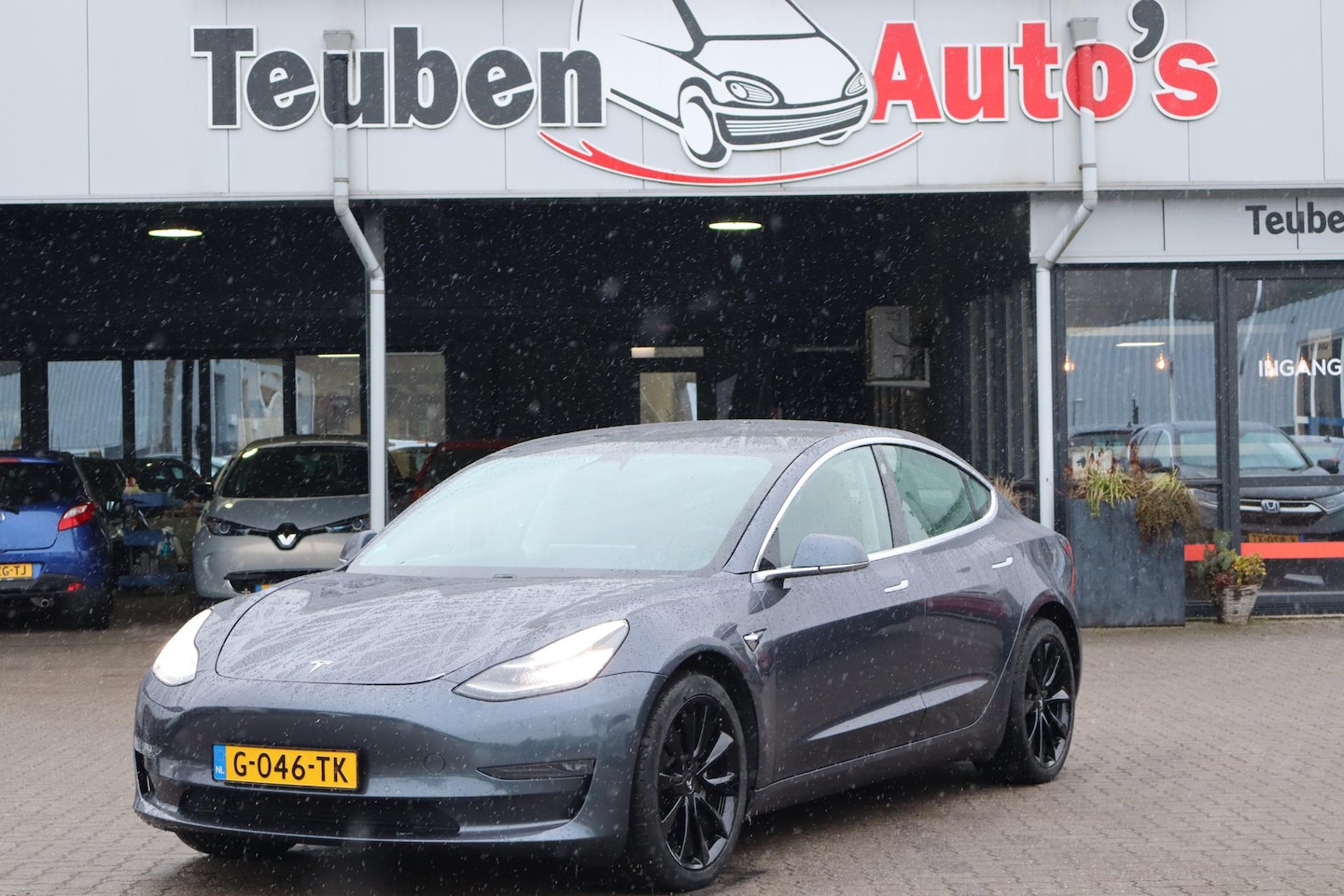 Tesla Model 3 - Long Range RWD Long Range AWD 75 kWh 92,4% SOH, Autopilot computer 3.0, 360 Camera, Panoramadak, Trekhaak - AutoWereld.nl