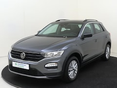 Volkswagen T-Roc - 1.0 TSI Style | Navigatie | Digital cockpit Pro | Adaptieve cruise control | CarPlay | Par
