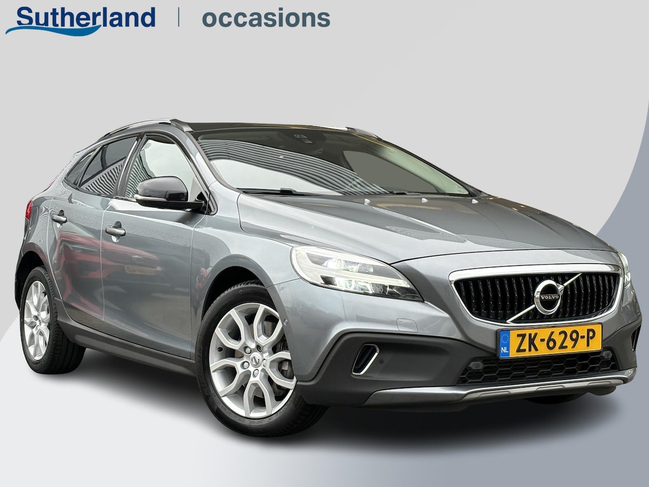 Volvo V40 Cross Country - 1.5 T3 Polar+ Luxury | Panoramadak | Leder | Harmon Kardon | Stoelverwarming | Achteruitri - AutoWereld.nl