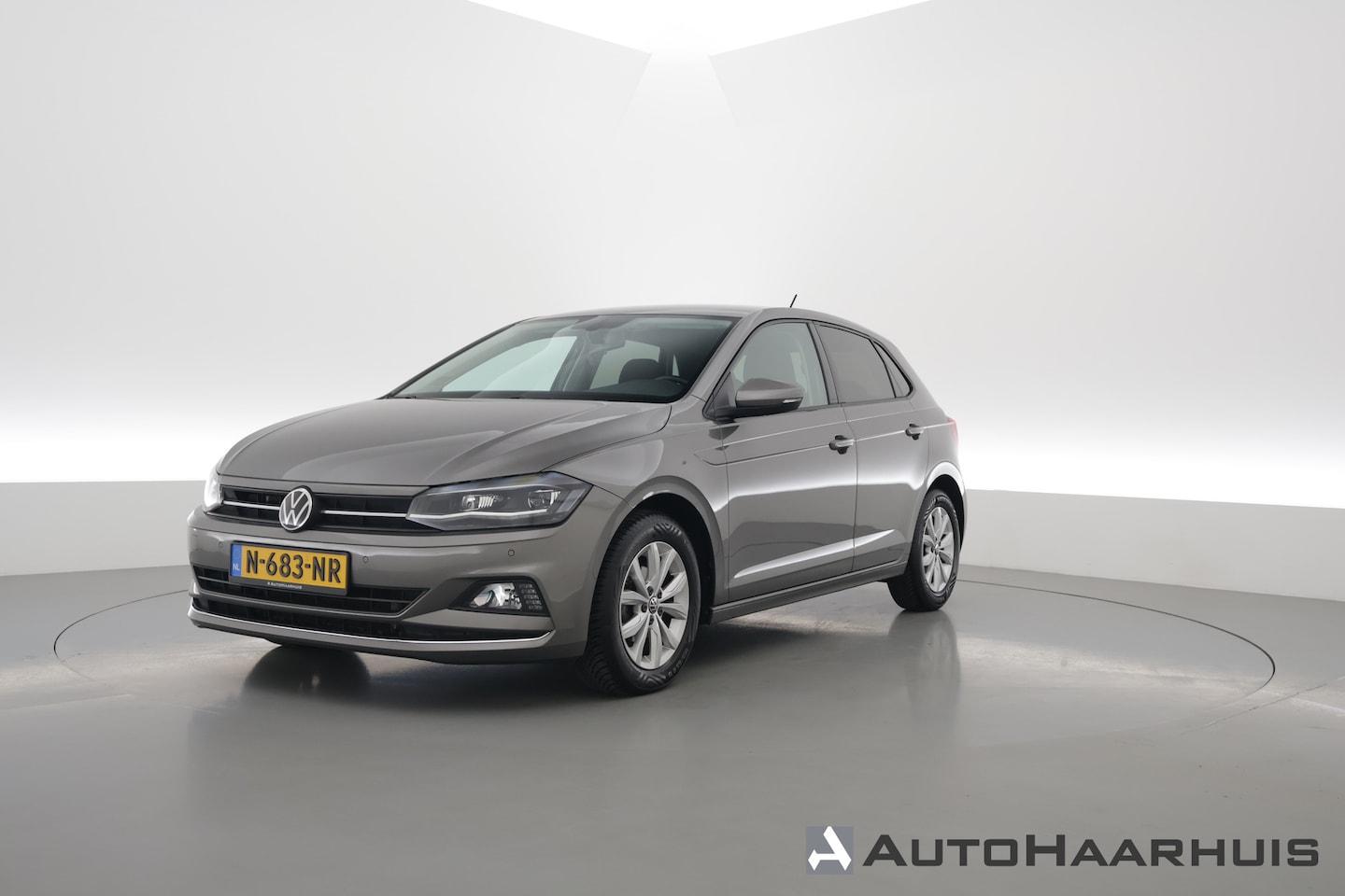 Volkswagen Polo - 1.0 TSI Highline DSG | Camera | Adapt. Cruise | All Season | Navi | LED | PDC | Stoelverw. - AutoWereld.nl