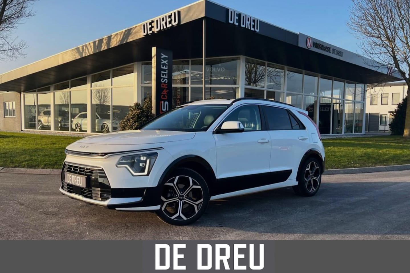 Kia Niro - 1.6 GDi Hybrid DynamicPlusLine | TREKHAAK | SCHUIFDAK | HEAD UP | LEDER - AutoWereld.nl