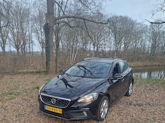 Volvo V40 Cross Country - 1.6 T4 Momentum 132KW NAP Zwart