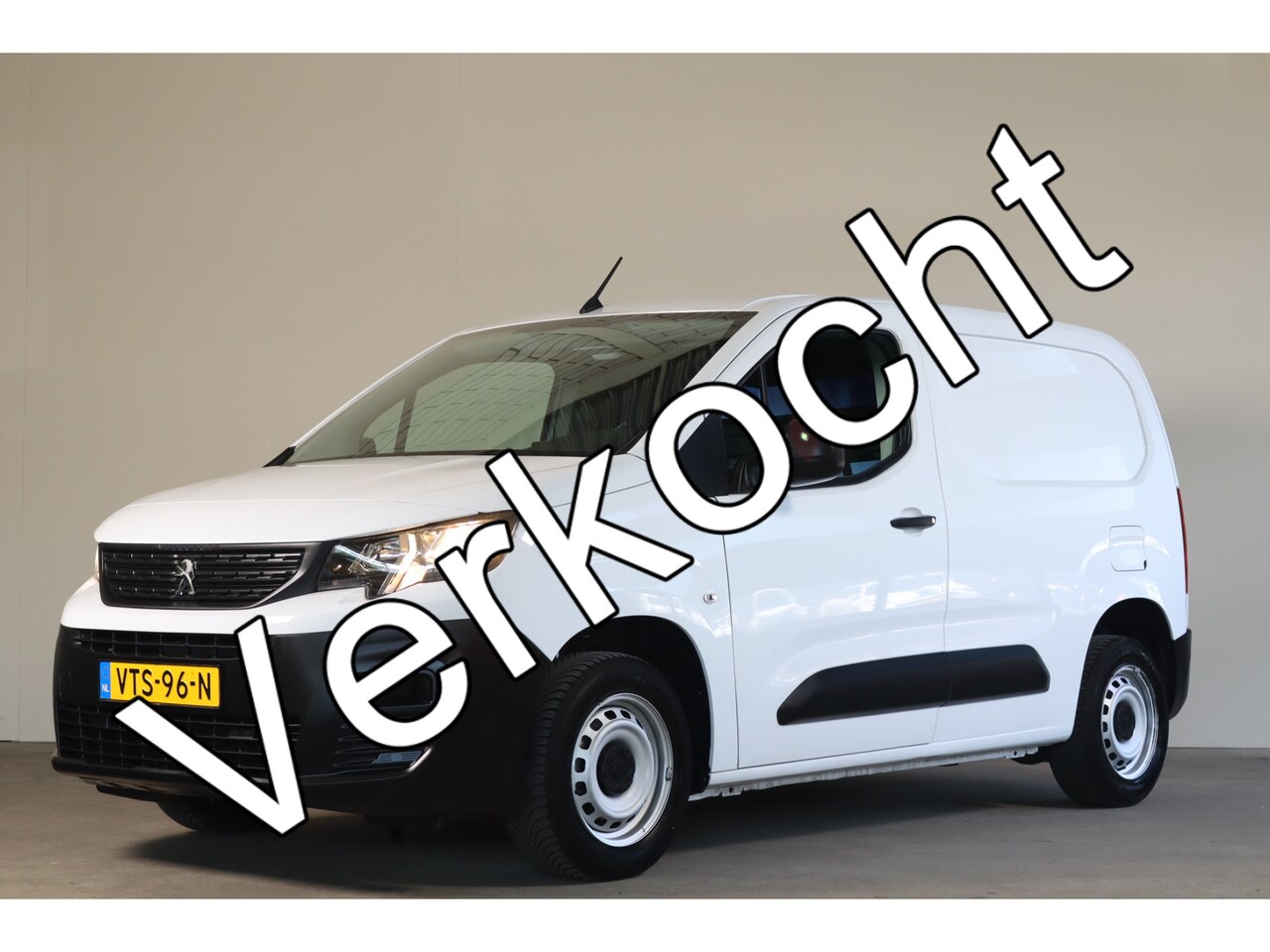Peugeot Partner - 1.5 BlueHDi 100 S&S L1 - NL- Auto!! Apple I Airco I Cruise - AutoWereld.nl