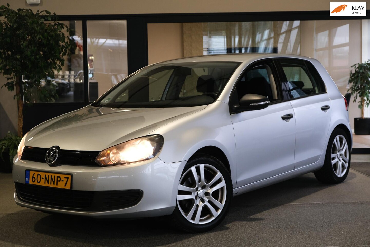 Volkswagen Golf - 1.2 TSI Trendline Cruise PDC Trekhaak Airco - AutoWereld.nl