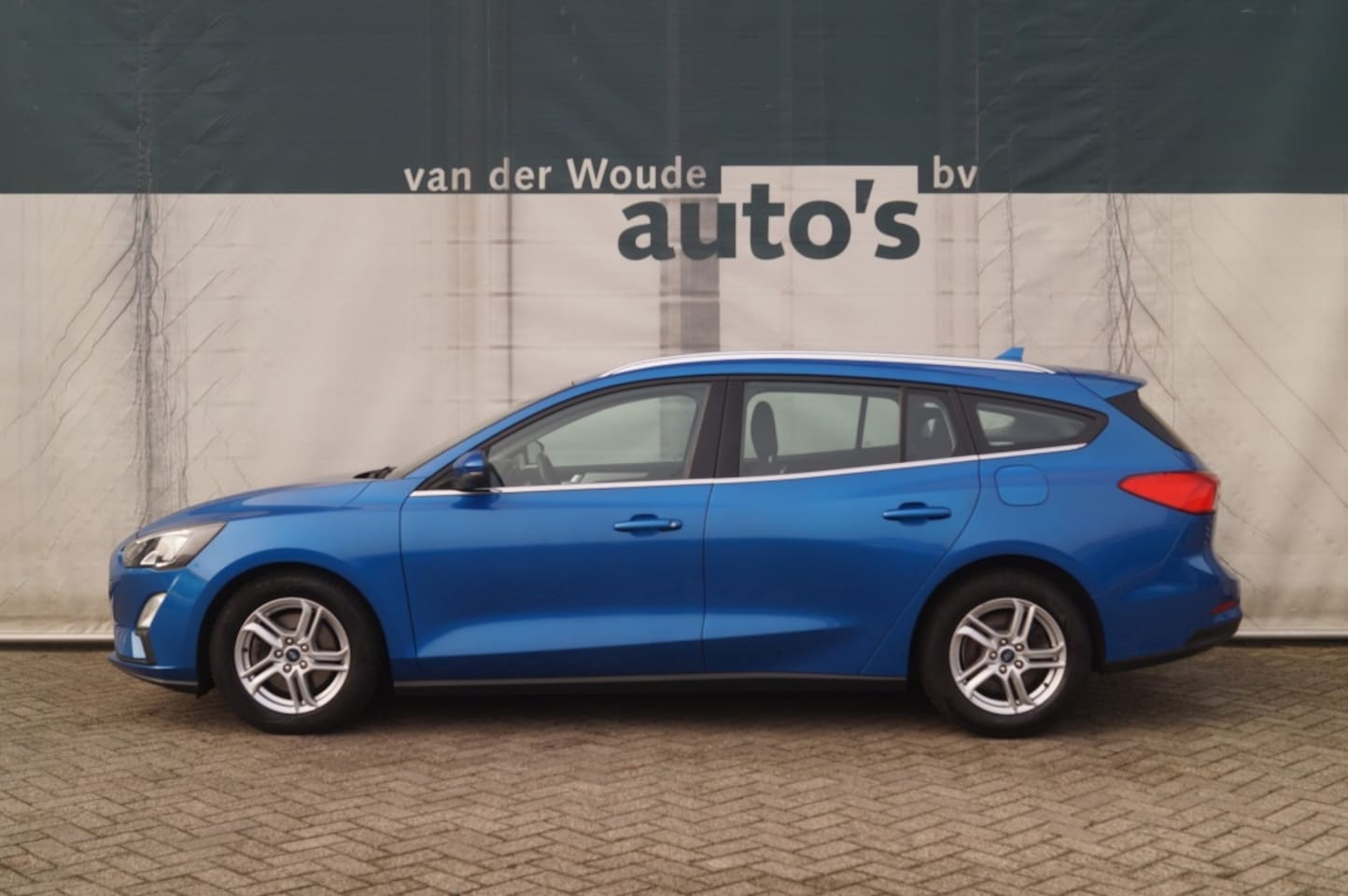 Ford Focus Wagon - 1.0 EcoBoost Trend Edition Business -NAVI-PDC- - AutoWereld.nl