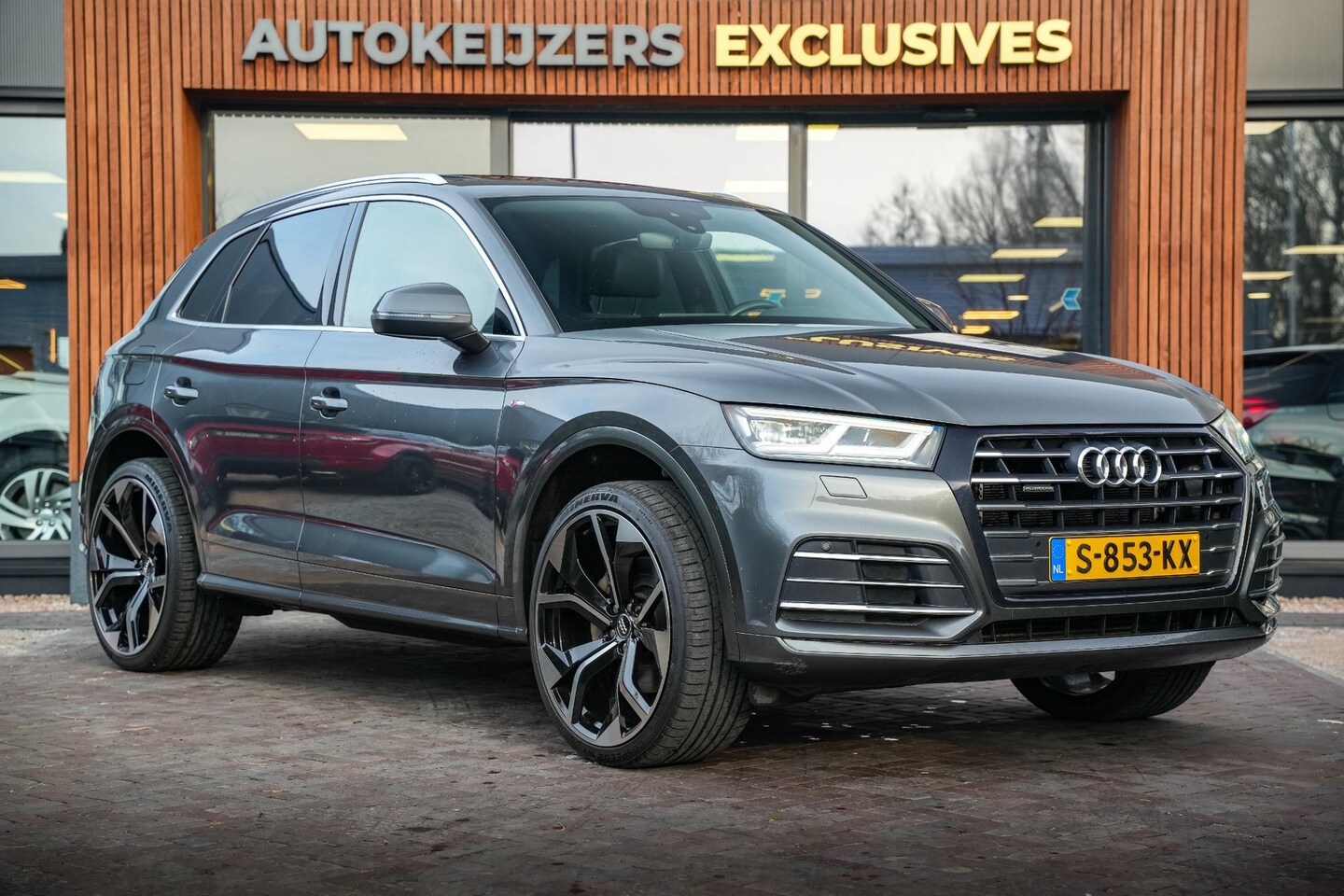 Audi Q5 - 55 TFSI e quattro Competition Panoramadak Leer 22"LM - AutoWereld.nl