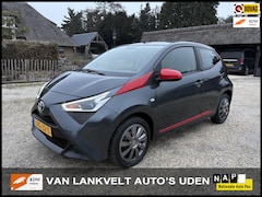 Toyota Aygo - 1.0 VVT-i x-play AUTOMAAT, Apple Carplay