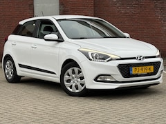 Hyundai i20 - 1.0 T-GDI Comfort|LED|NAVI|R.CAMARA|NAVI|TREKHAAK|NAP