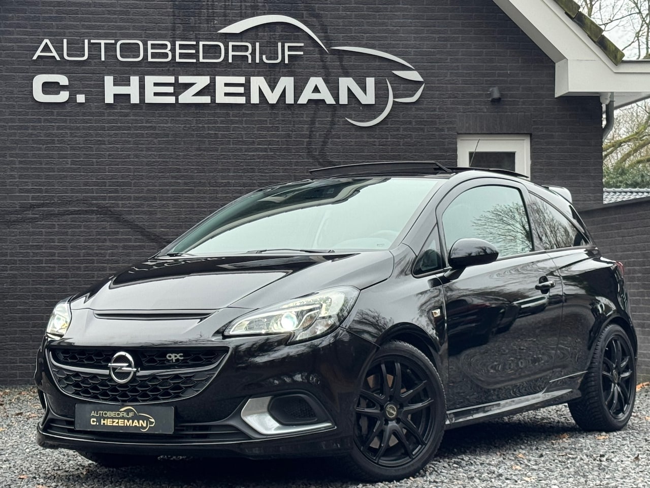 Opel Corsa - 1.6 Turbo OPC 207PK VOL LEER PANODAK VOLLEDIG DEALEROH XENON - AutoWereld.nl
