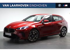 BMW 1-serie - 120 M Sport Automaat / Sportstoelen / Achteruitrijcamera / M Adaptief onderstel / Comfort