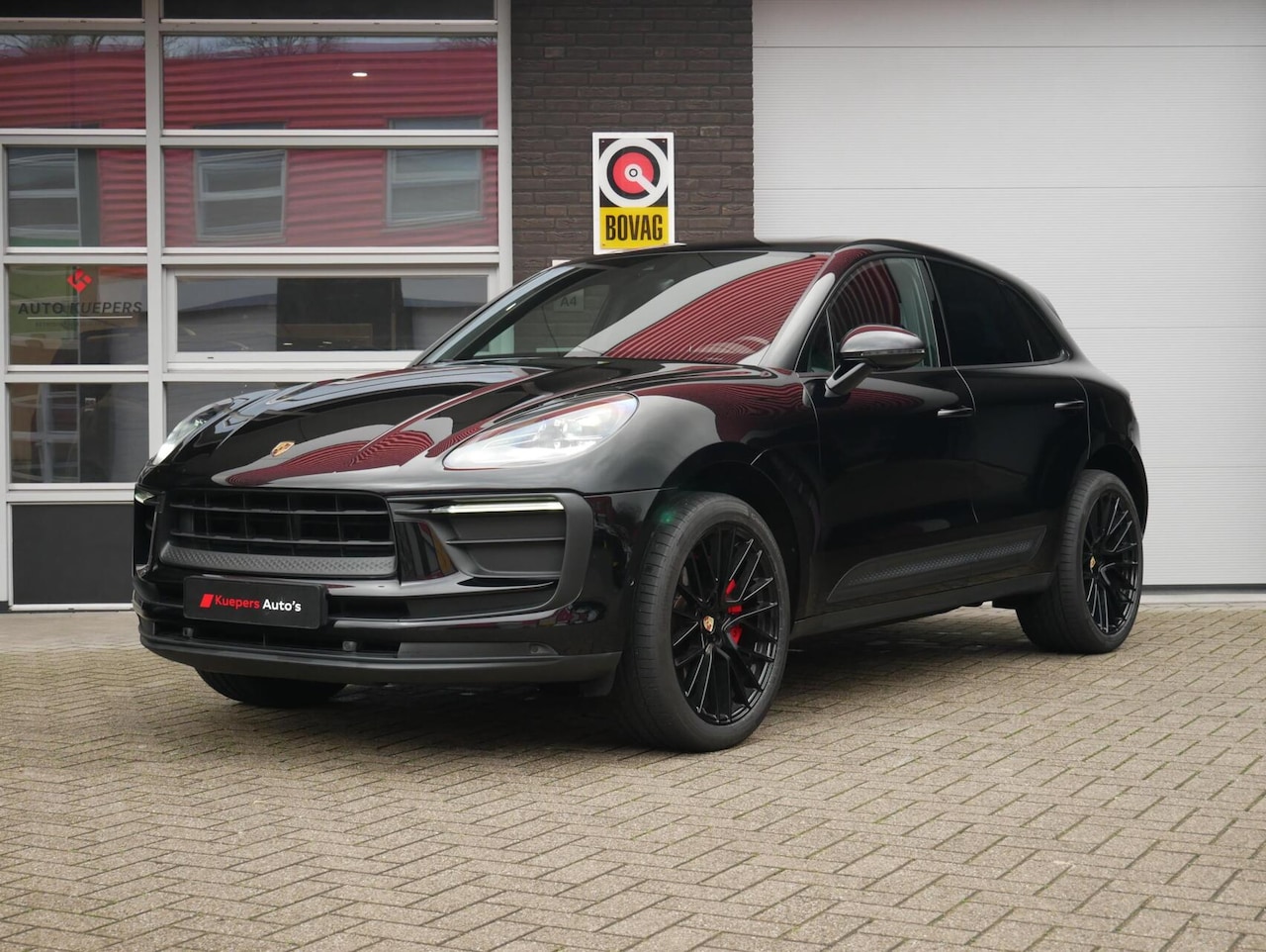 Porsche Macan - 2.0 FACELIFT| PANO| TREKHAAK| 21LM| Sport Chrono - AutoWereld.nl