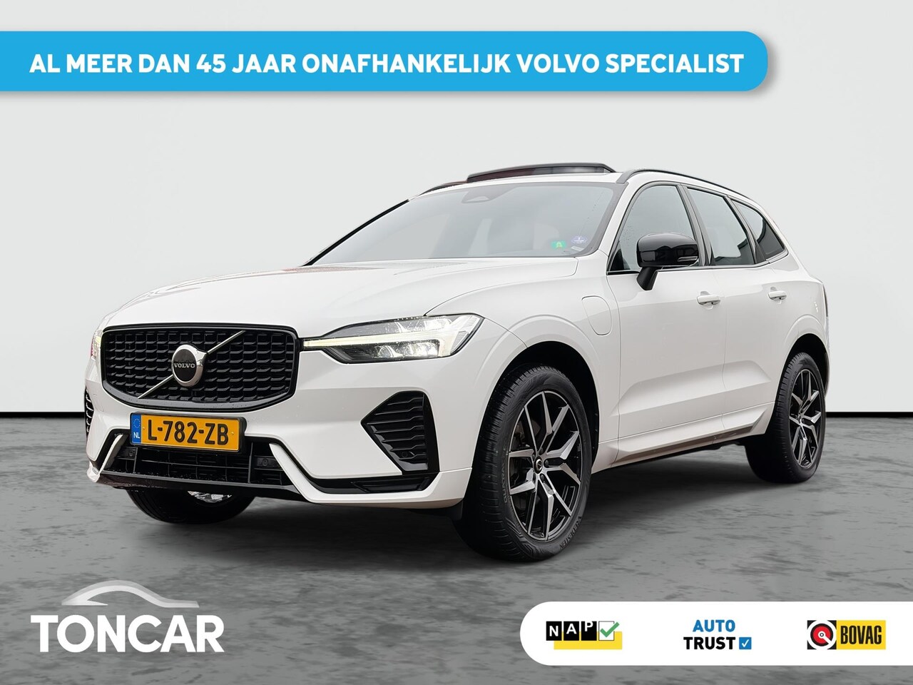 Volvo XC60 - 2.0 T6 Plug-in hybrid AWD R-Design SOH 93% | Skyroof | 20" Lmv | Lederen Sportstoelen | St - AutoWereld.nl
