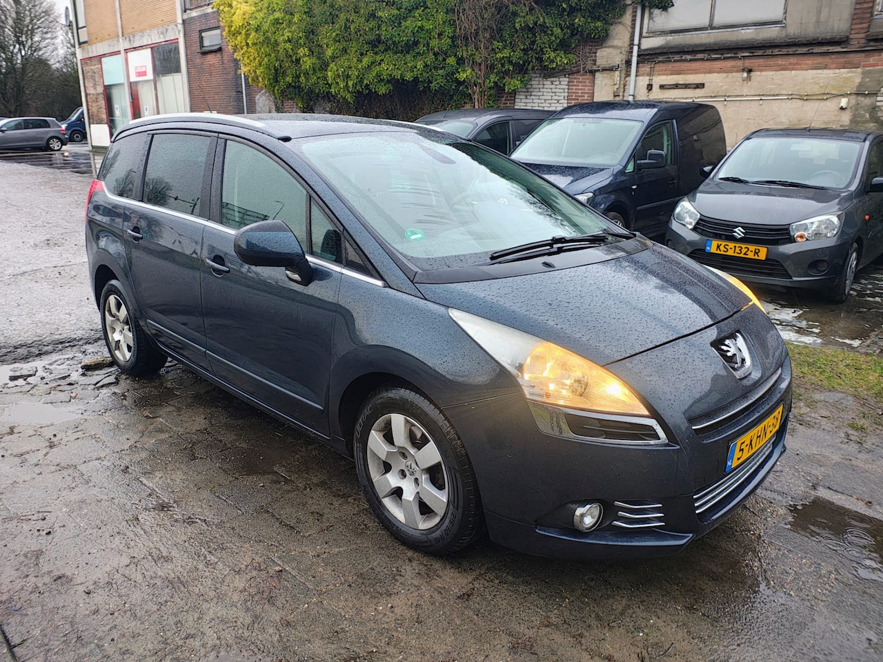 Peugeot 5008 - 1.6 THP Style 7p. met APK tot 29-4-26 - AutoWereld.nl