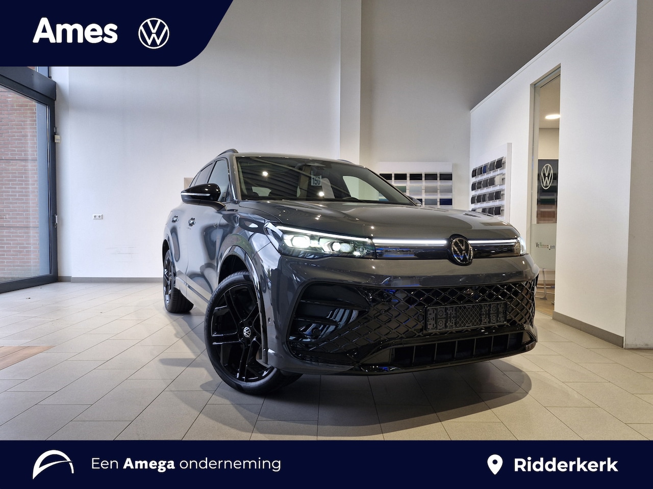 Volkswagen Tiguan - R-Line Edition 1.5 eHybrid 272 PK | Panoramaschuif-kanteldak | Trekhaak inklapbaar | Black - AutoWereld.nl