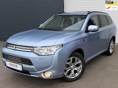 Mitsubishi Outlander - 2.0 PHEV instyle SCHUIFDAK/LEDER/STOELVERWARMING/CRUISE